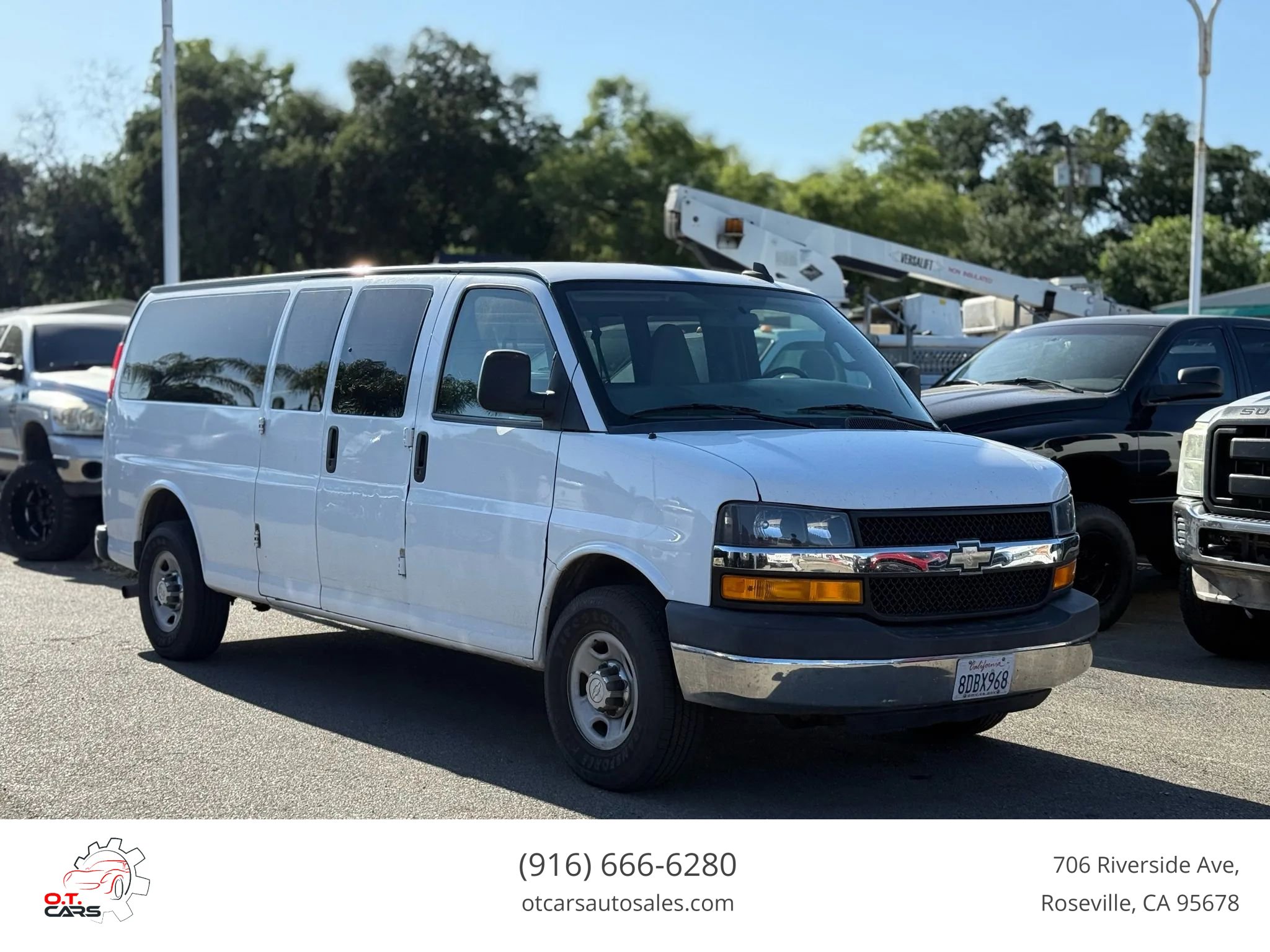 Used 2018 Chevrolet Express 3500 LT w/ LT Preferred Equipment Group image 1