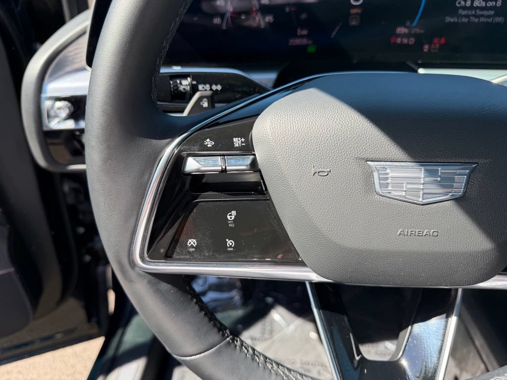 Used 2024 Cadillac Lyriq Sport AWD/4WD image 16