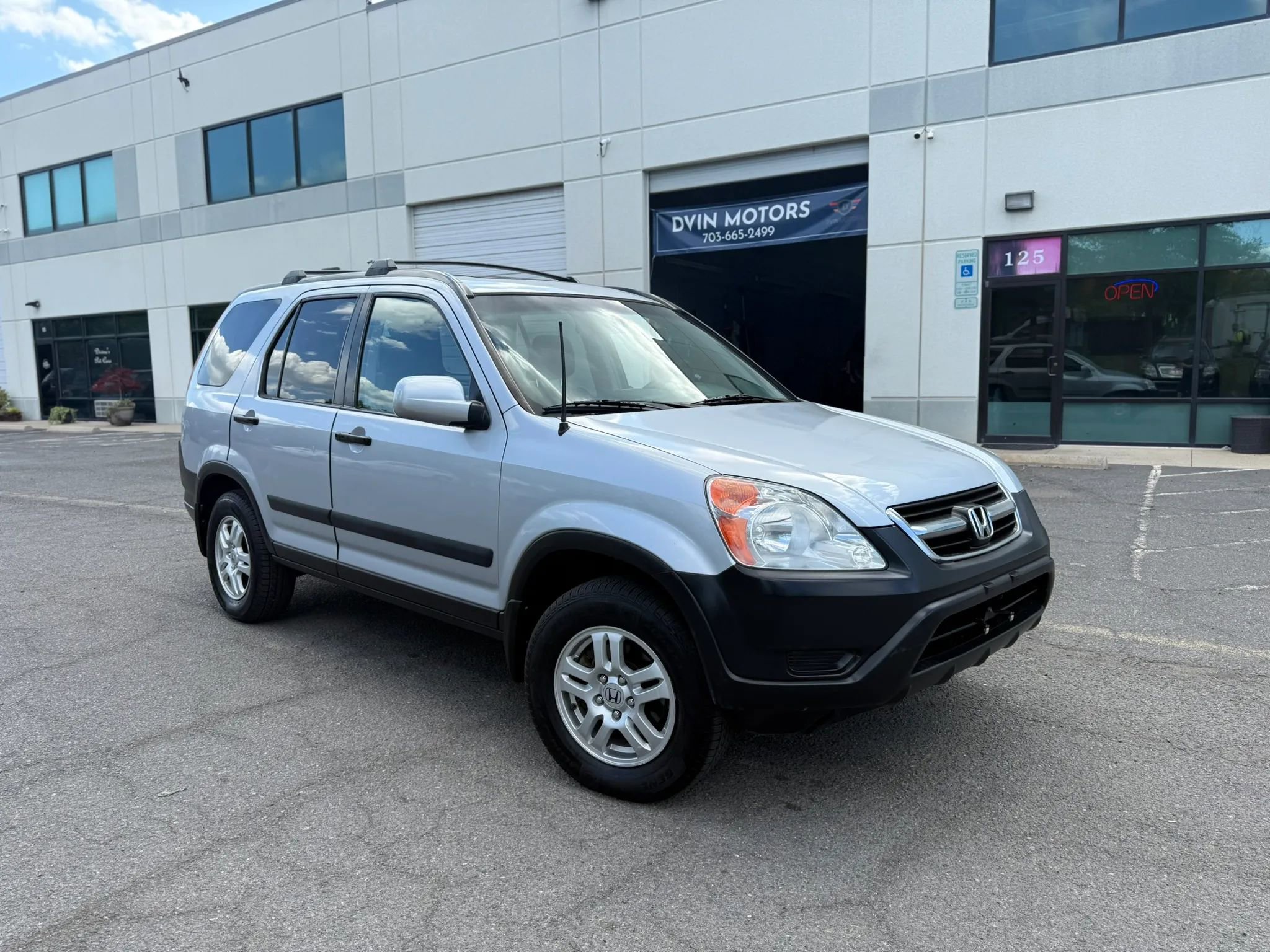 Used 2003 Honda CR-V EX image 2