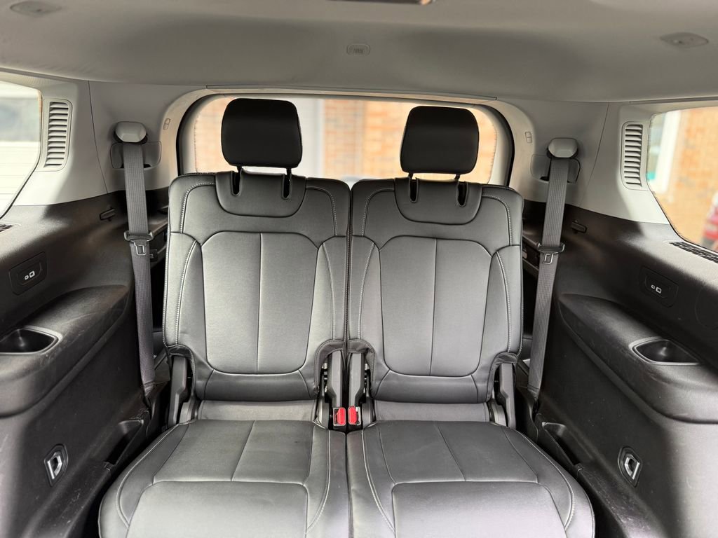 Used 2023 Jeep Grand Cherokee L Limited image 21