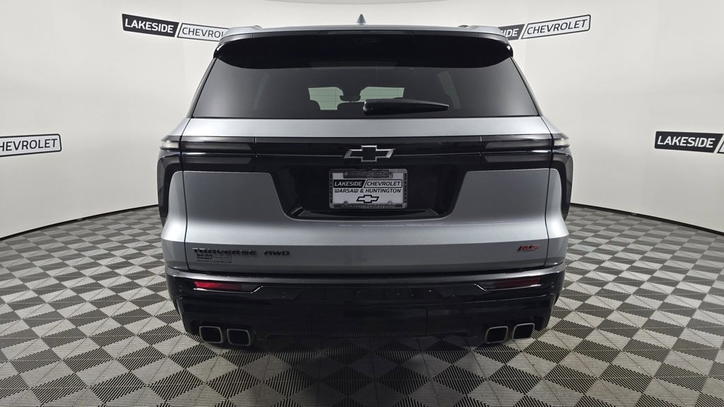 Used 2024 Chevrolet Traverse RS w/ LPO, Floor Liner Package image 5