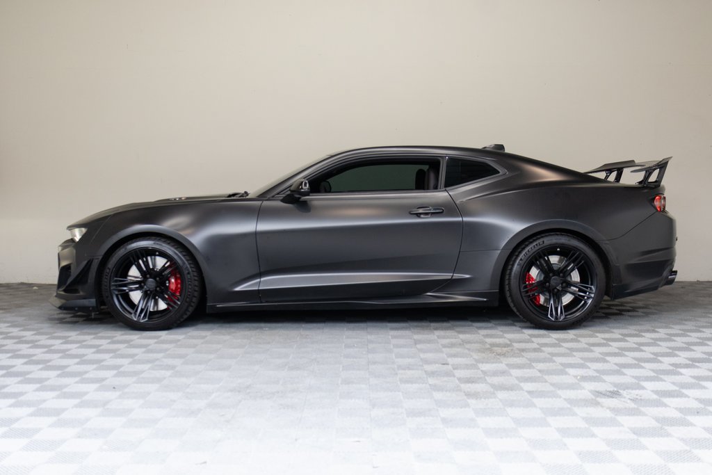 Used 2021 Chevrolet Camaro ZL1 RWD image 11