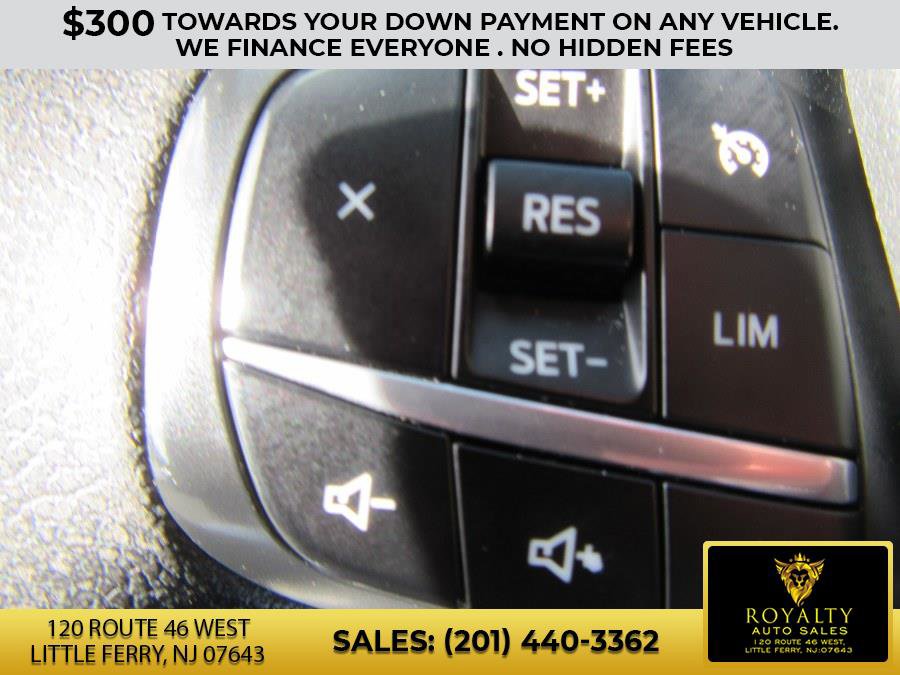 Used 2023 Ford Transit 250 Medium Roof image 14