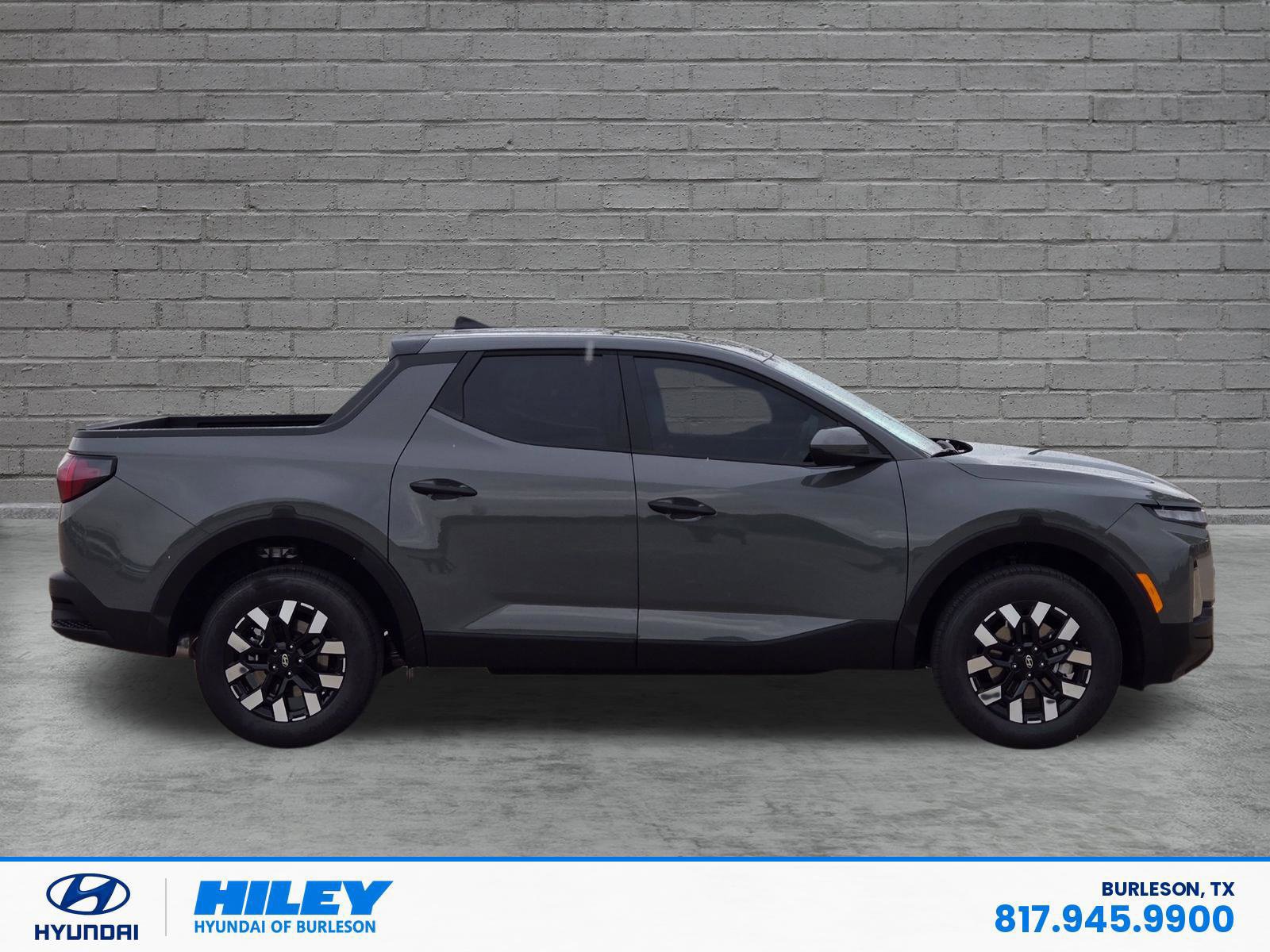 New 2027 Hyundai Santa Cruz SE FWD image 3