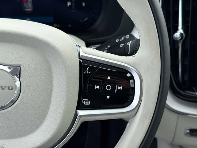 New 2026 Volvo XC60 B5 Ultra w/ Climate Package image 26