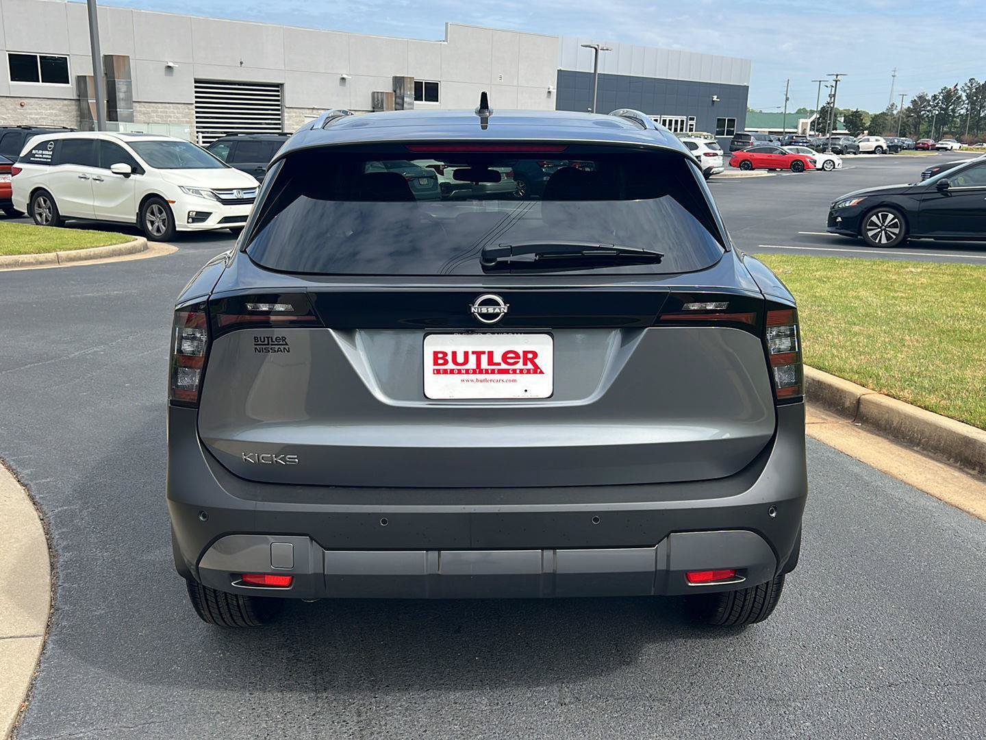 New 2026 Nissan Kicks SV FWD image 5