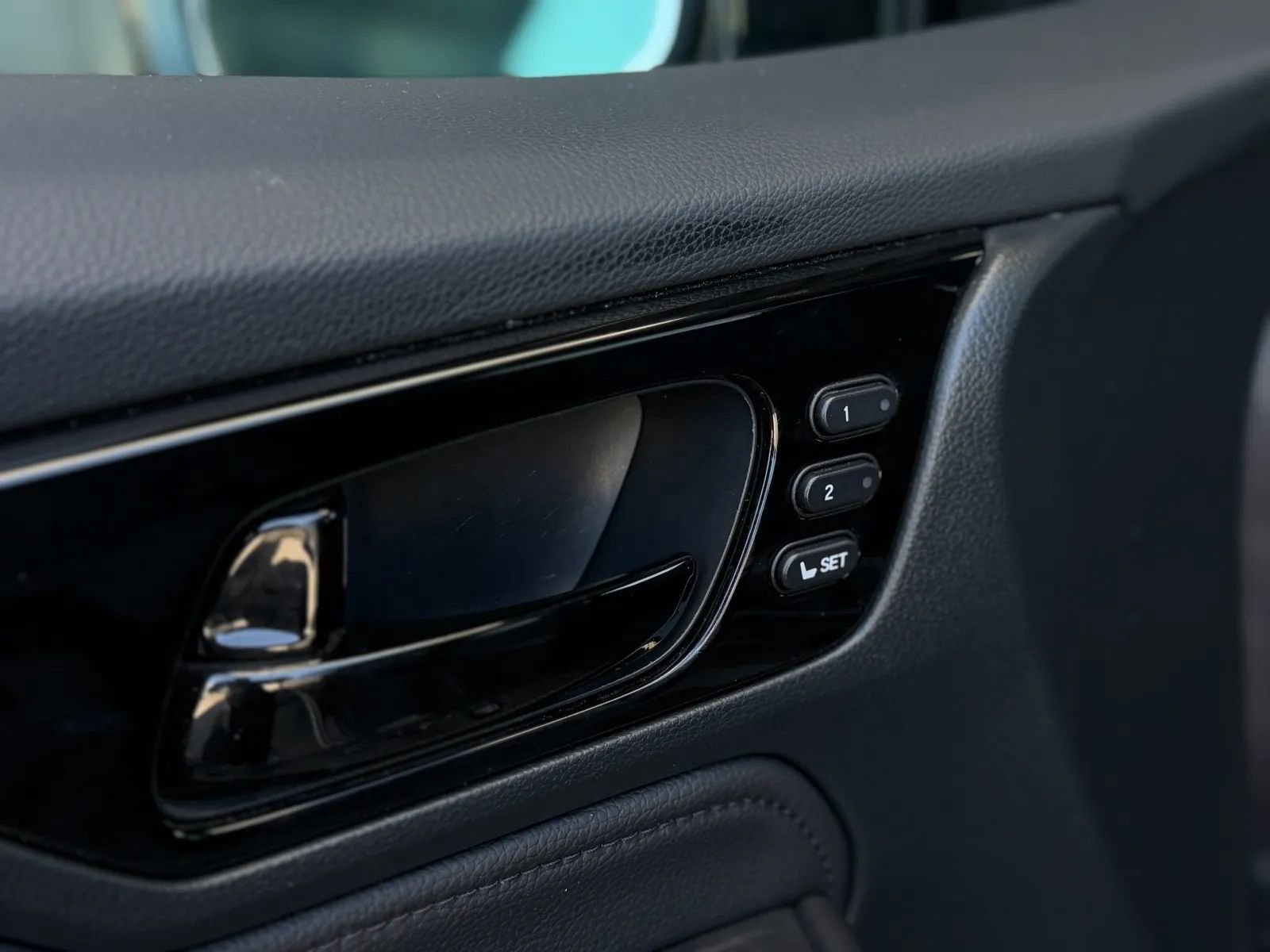 Used 2024 Honda Odyssey Elite image 25