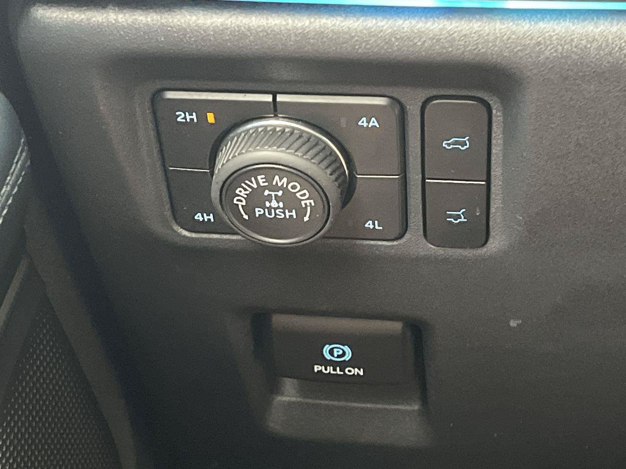 Used 2025 Ford Expedition Tremor AWD/4WD image 21