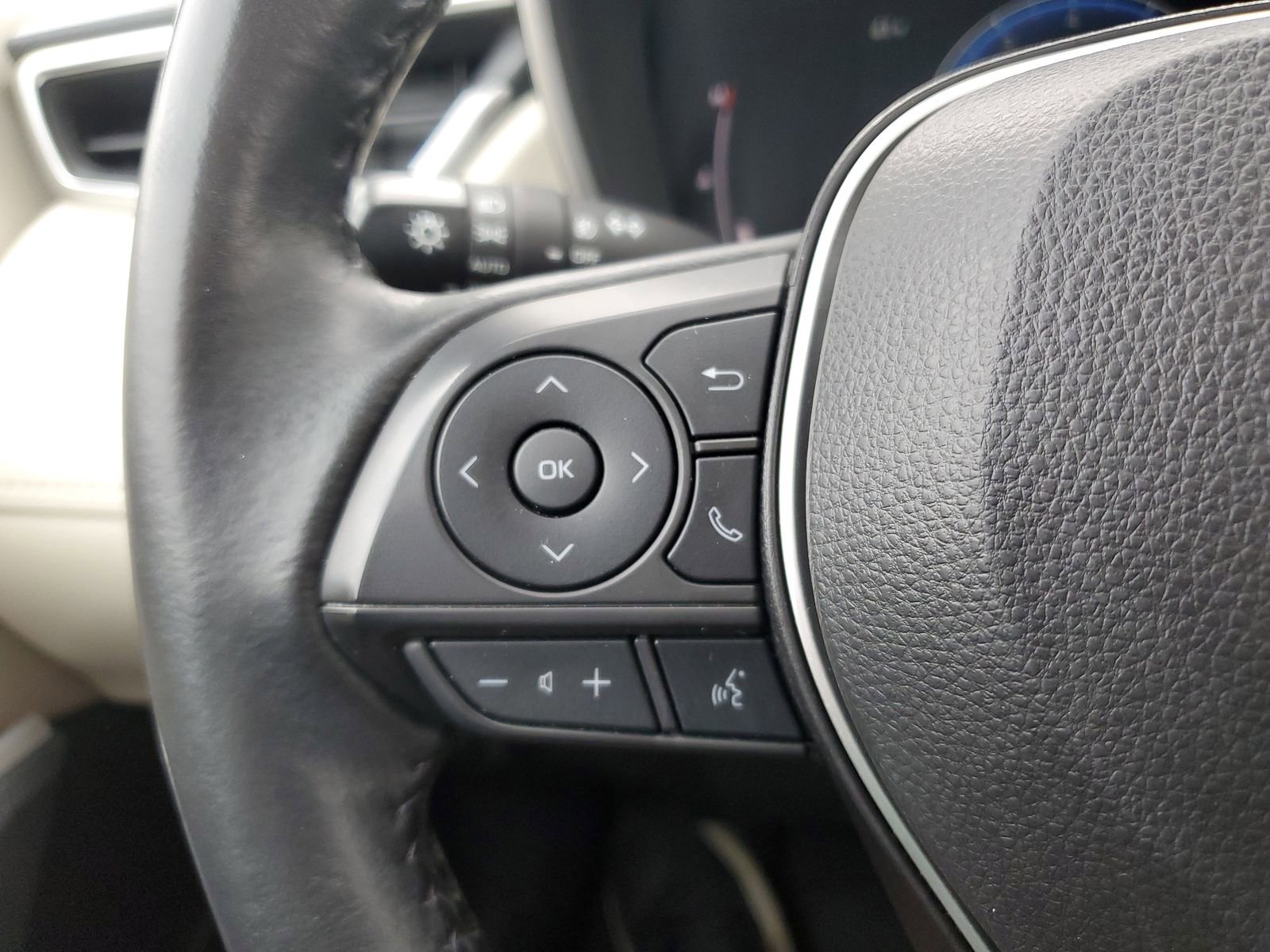 Certified 2023 Toyota Corolla Cross XLE w/ Convenience Package image 22