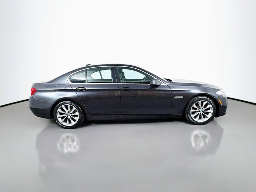 Used 2014 BMW 528i Sedan RWD image 6