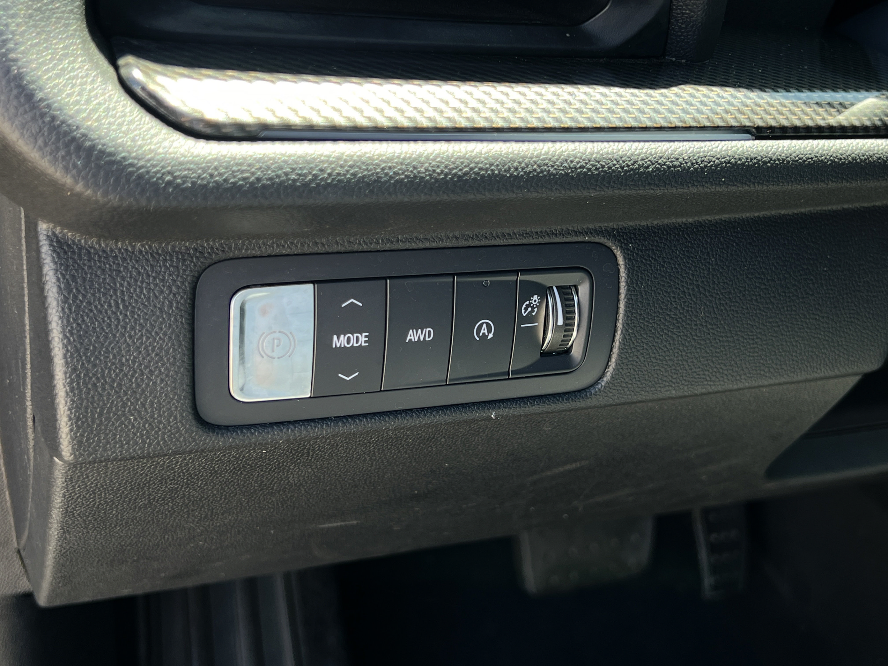 Used 2025 Chevrolet Traverse High Country w/ LPO, Floor Liner Package AWD/4WD image 23