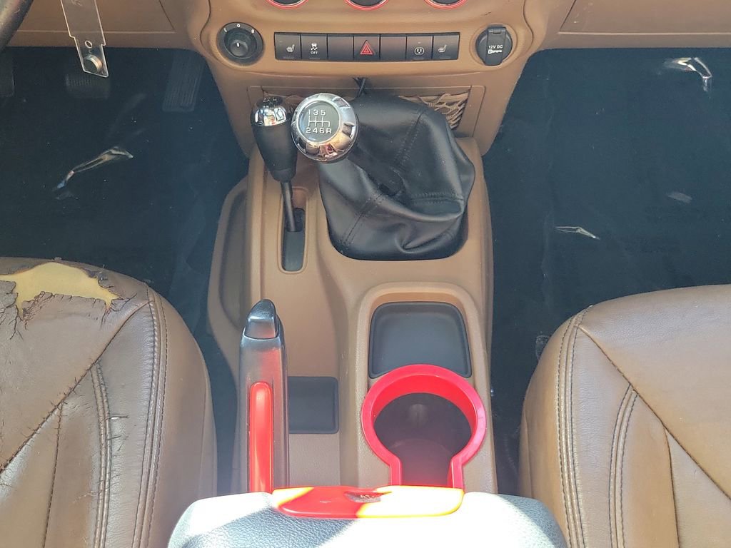 Used 2013 Jeep Wrangler Sahara w/ Connectivity Group AWD/4WD image 14