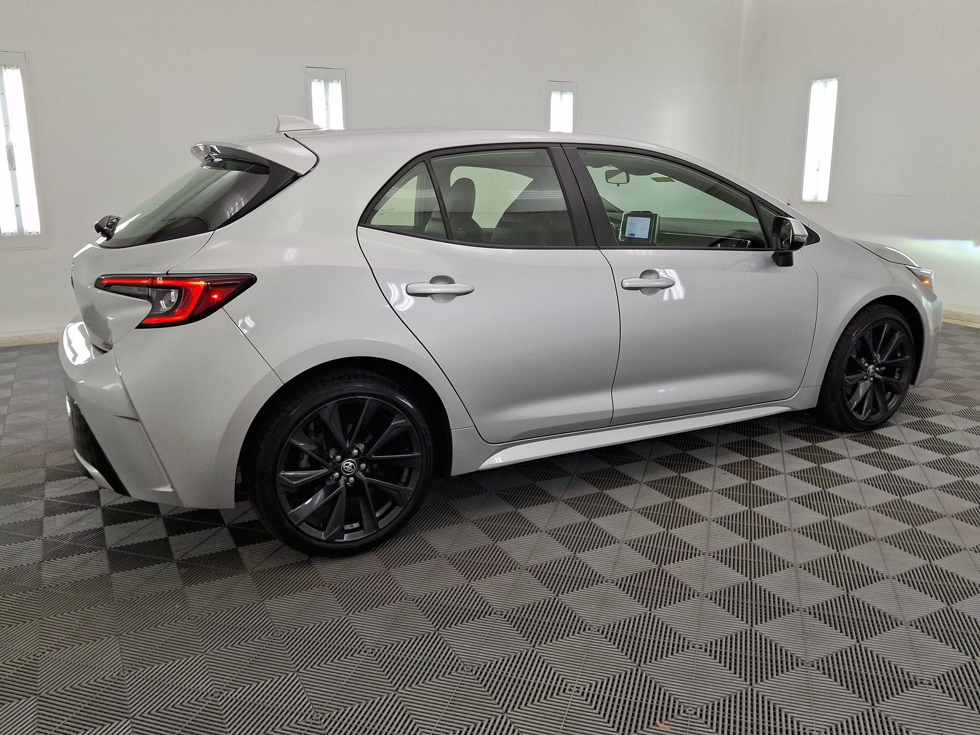 Used 2023 Toyota Corolla XSE FWD image 26