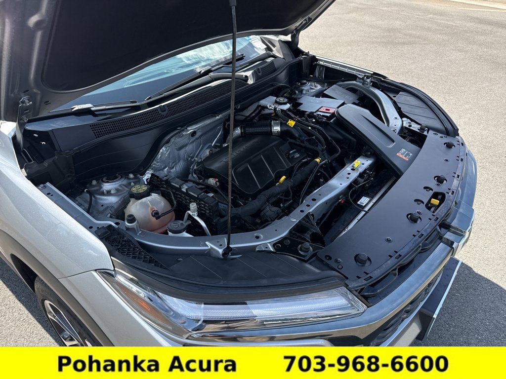 Used 2024 Chevrolet Trax RS w/ Sunroof Package FWD image 27