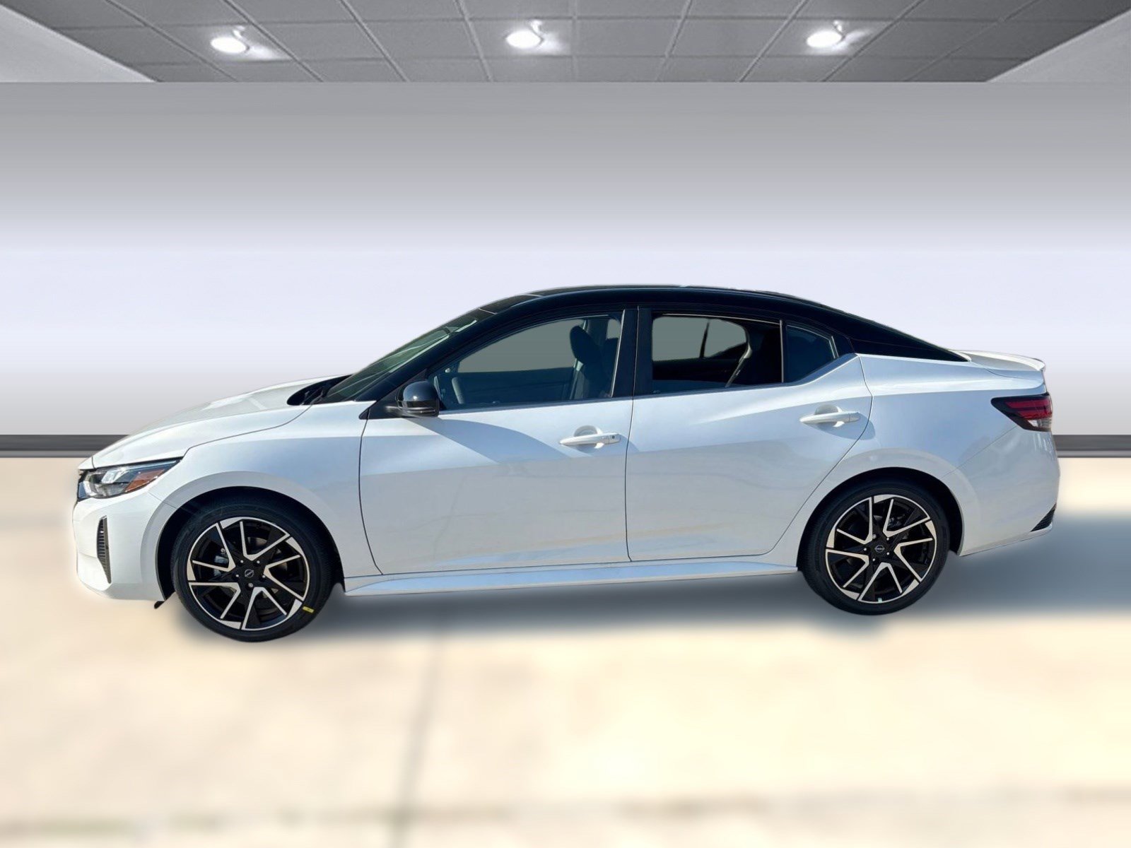 New 2025 Nissan Sentra SR FWD image 2