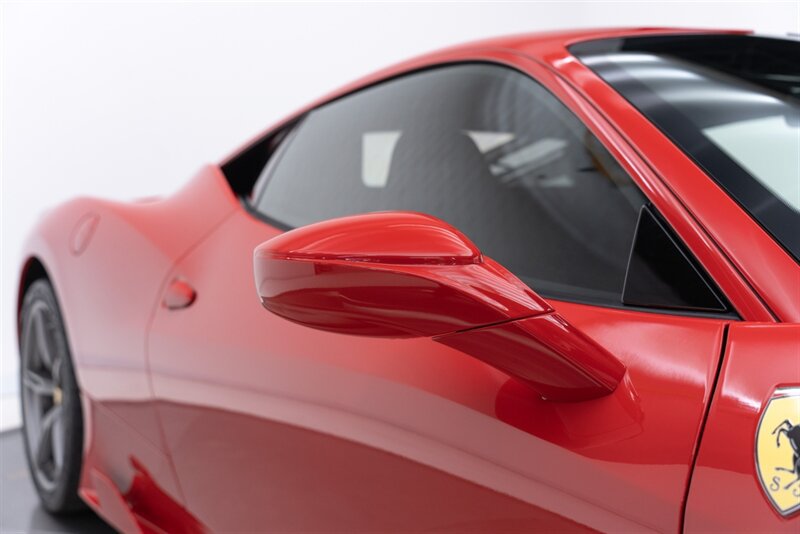 Used 2015 Ferrari 458 Speciale Coupe RWD image 26