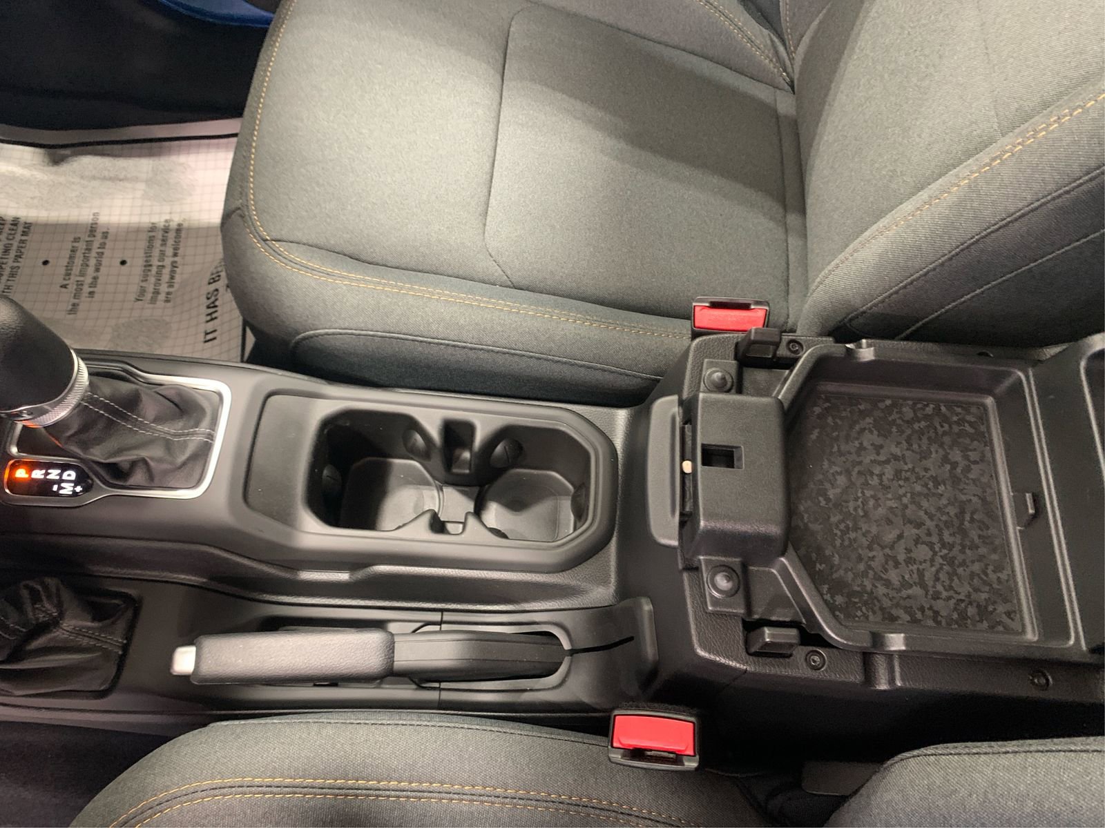 Used 2025 Jeep Wrangler Sport S image 15