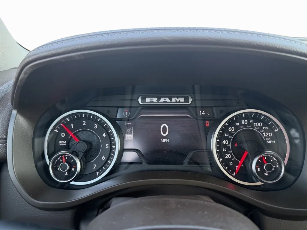New 2026 RAM 1500 Laramie w/ Trailer Tow Group AWD/4WD image 18