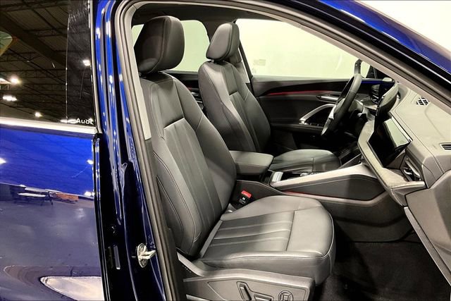 Used 2025 Audi Q5 Premium w/ Convenience Package image 7