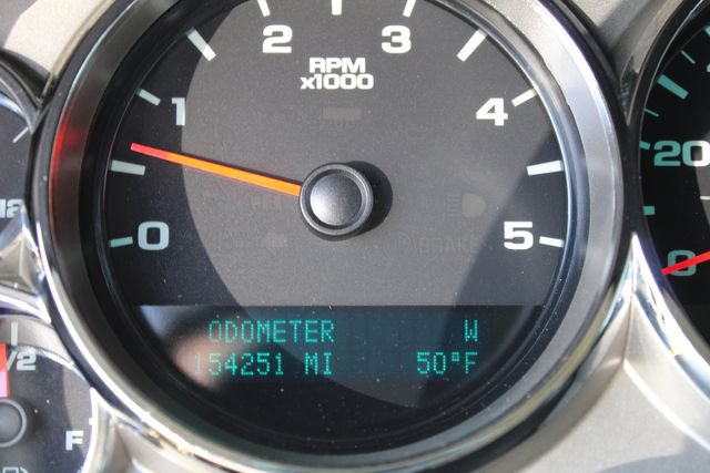Used 2011 Chevrolet Silverado 2500 LT w/ Interior Plus Package AWD/4WD image 15