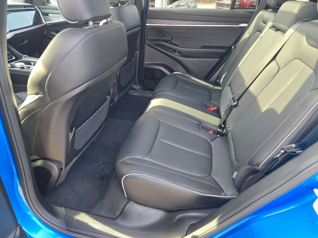 Used 2025 Jeep Wagoneer S Limited AWD/4WD image 16