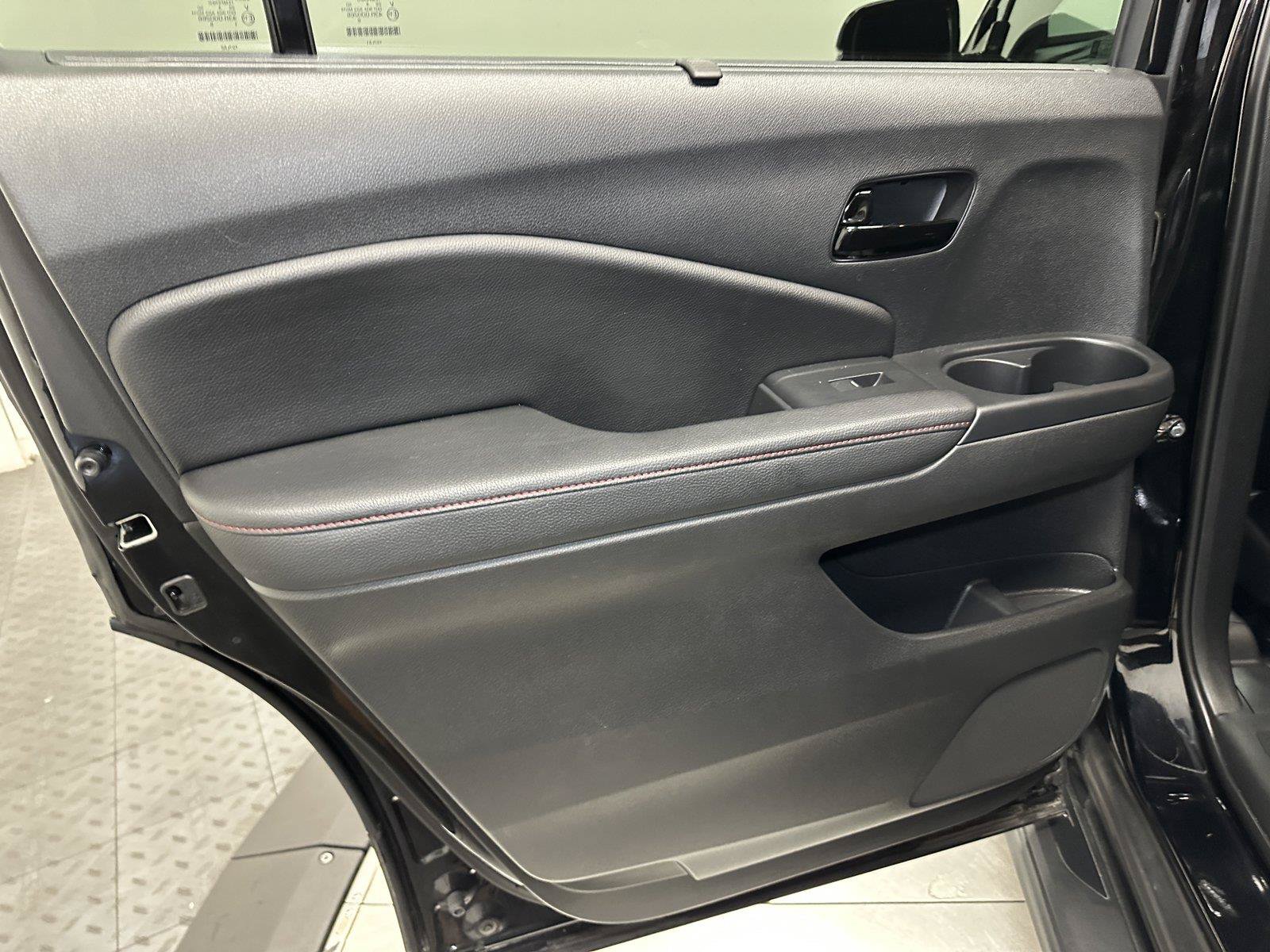 Certified 2025 Honda Passport Black Edition image 30