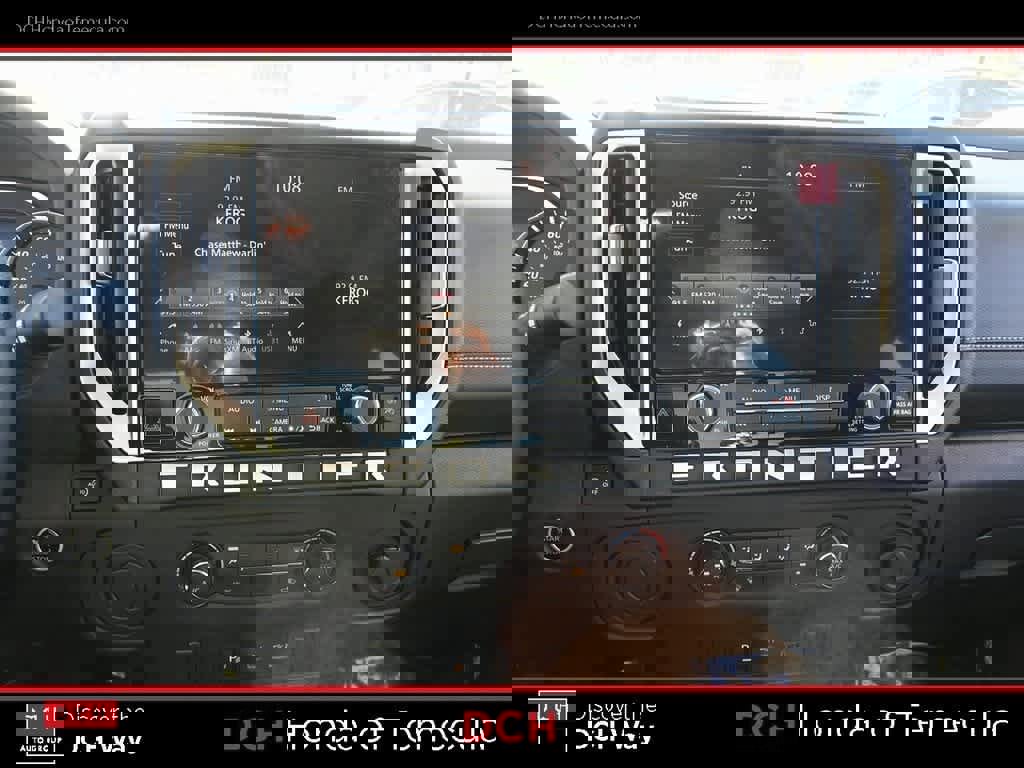 Used 2025 Nissan Frontier SV image 12