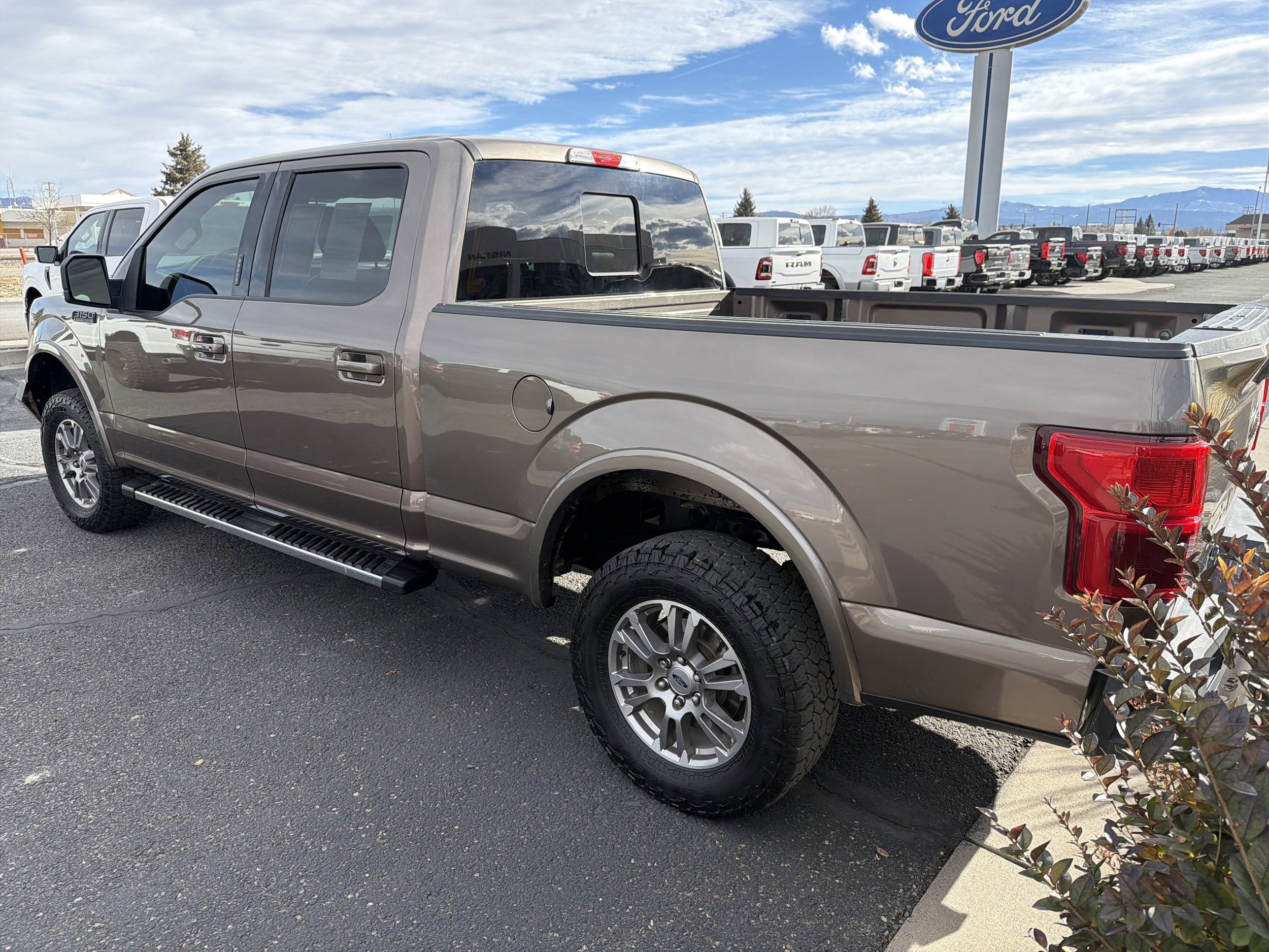 Used 2018 Ford F150 Lariat w/ Equipment Group 501A Mid AWD/4WD image 4