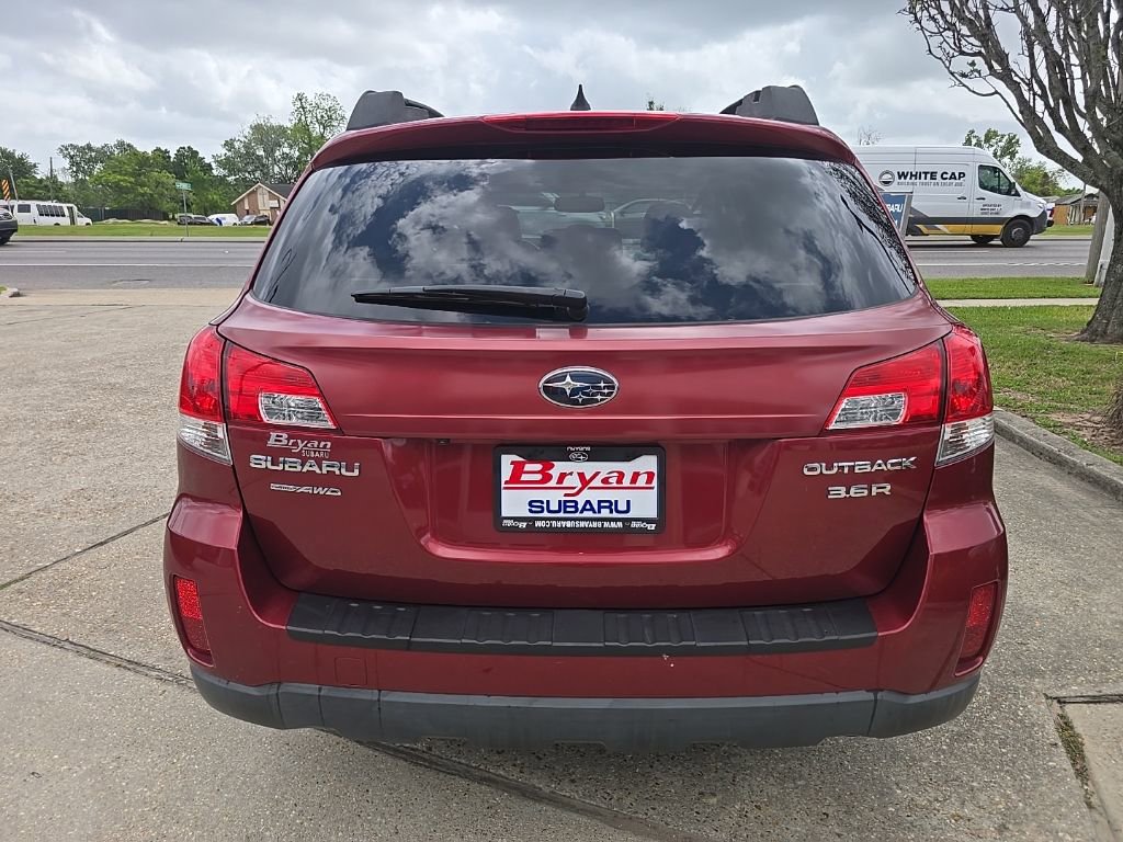 Used 2013 Subaru Outback 3.6R Limited image 7