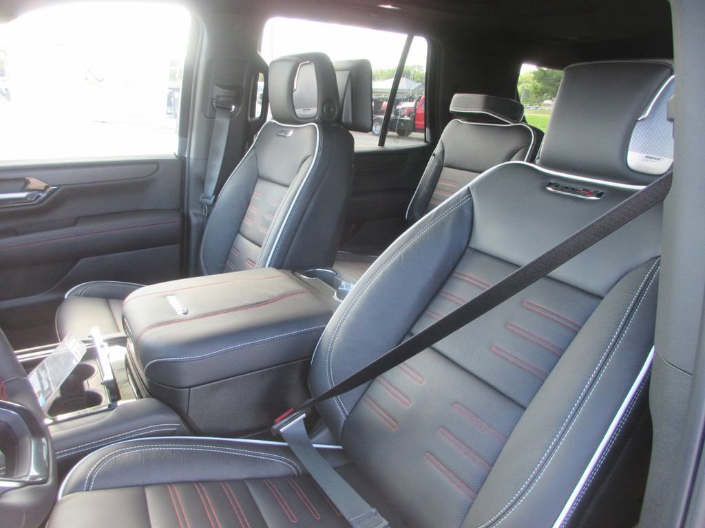 New 2026 GMC Yukon AT4 Ultimate AWD/4WD image 11
