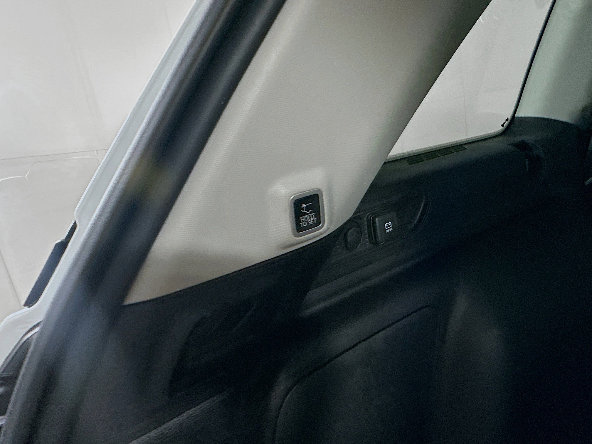 Used 2022 Jeep Grand Cherokee Limited 4xe image 30