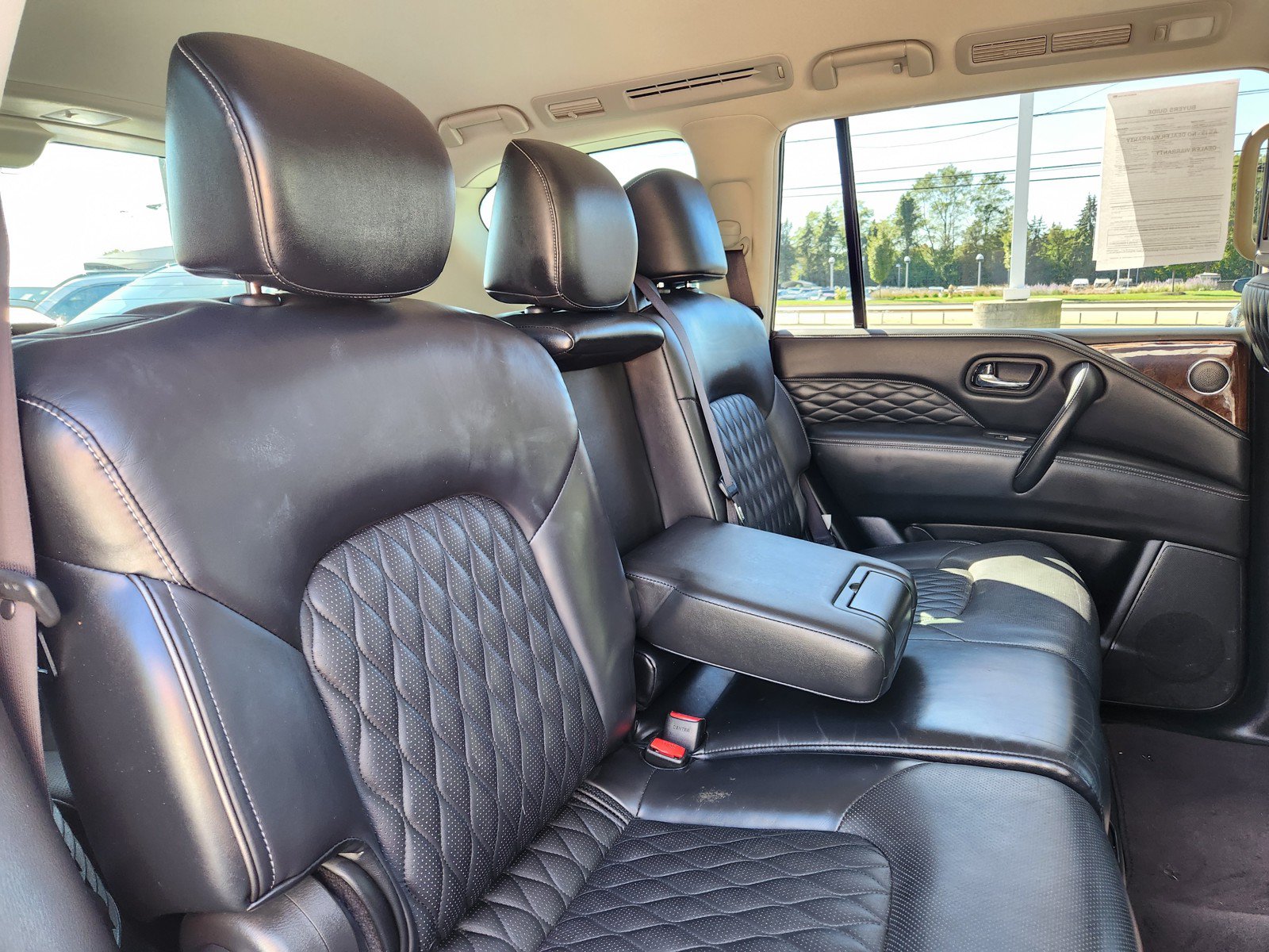 Used 2018 INFINITI QX80 4WD w/ Deluxe Technology Package image 16