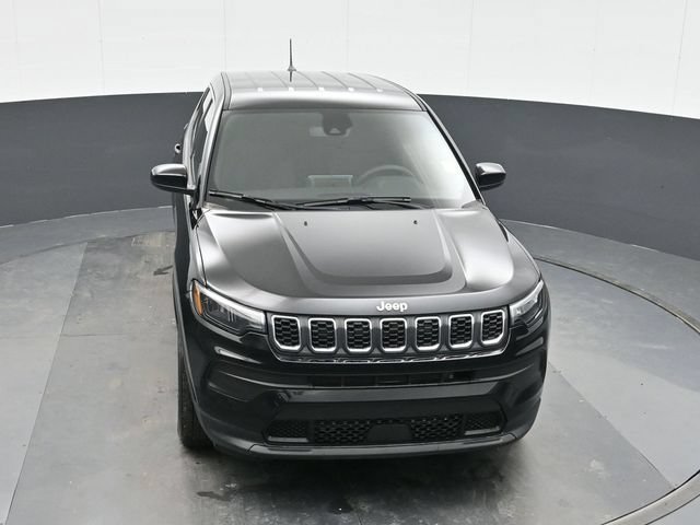 Used 2025 Jeep Compass Sport w/ Mopar Graphics Package AWD/4WD image 33