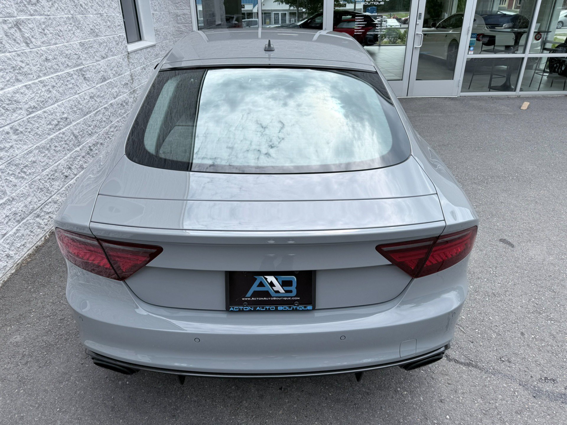 Used 2016 Audi RS 7 Prestige w/ Carbon-Optic Package AWD/4WD image 33