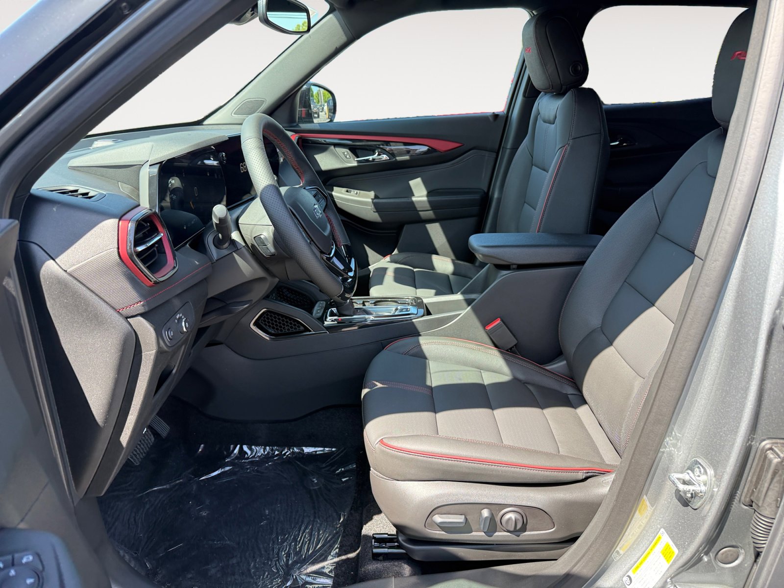 Used 2022 Chevrolet Traverse LS FWD image 10