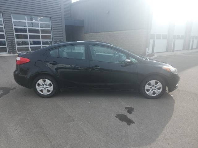 Used 2016 Kia Forte LX w/ LX Popular Package image 4