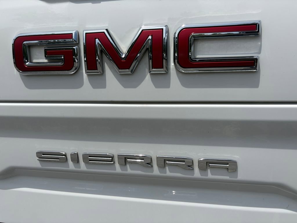 Used 2021 GMC Sierra 1500 SLT w/ SLT Premium Plus Package AWD/4WD image 9