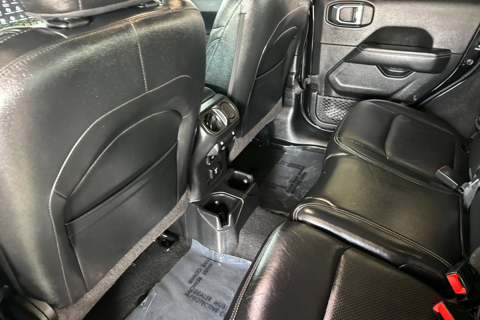 Used 2021 Jeep Wrangler Unlimited Sahara AWD/4WD image 13