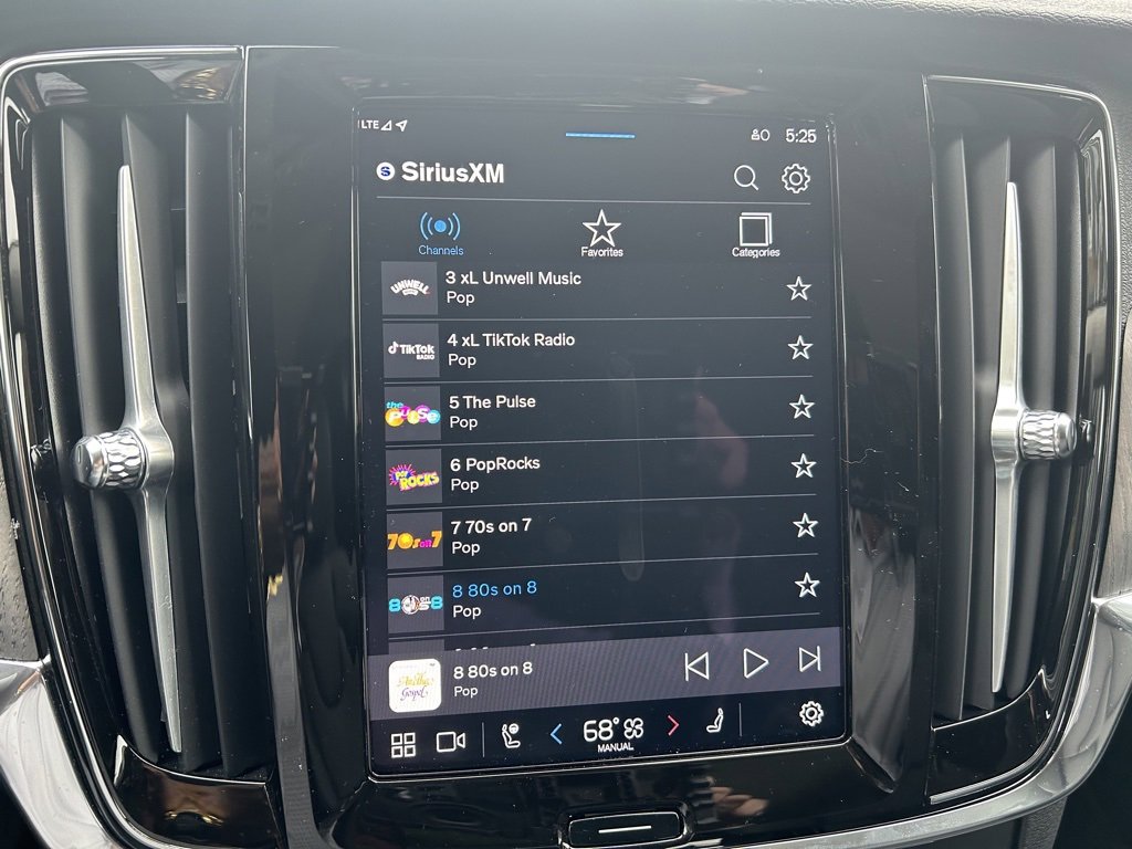 Certified 2025 Volvo S90 T8 Plus image 28