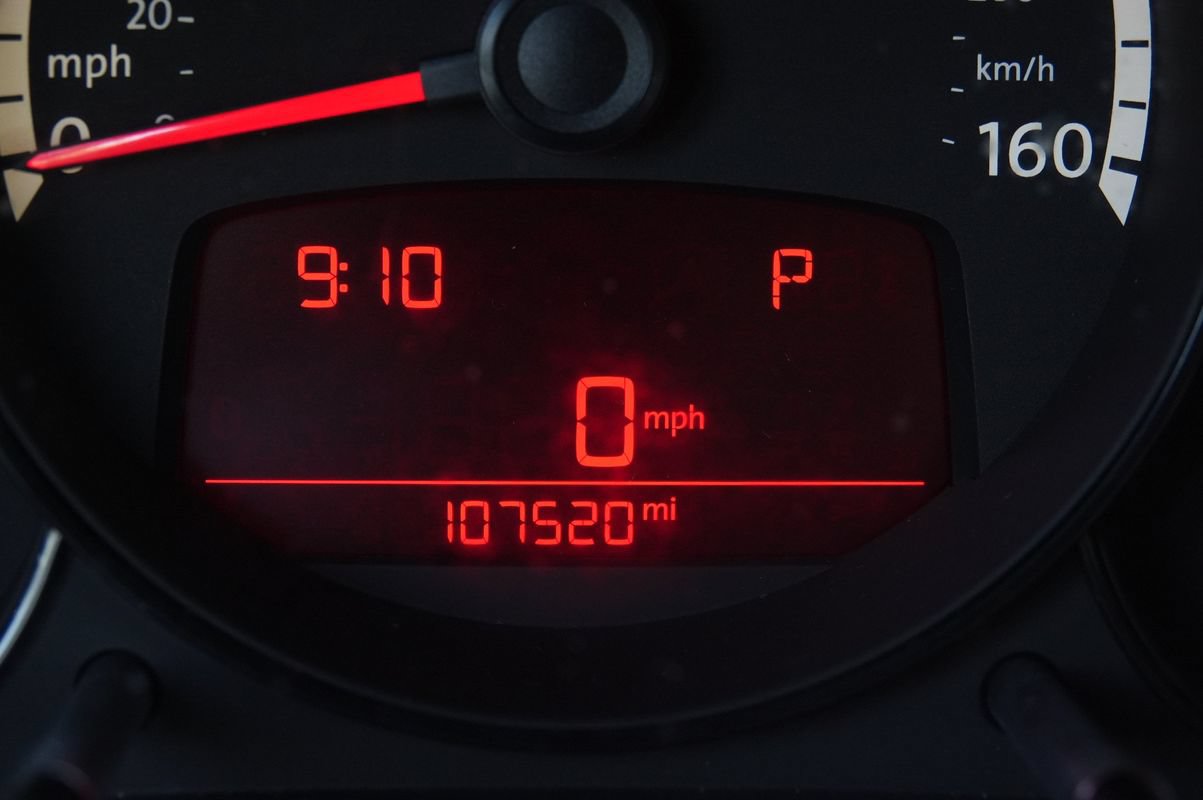 Used 2013 Volkswagen Beetle 2.5 FWD image 37