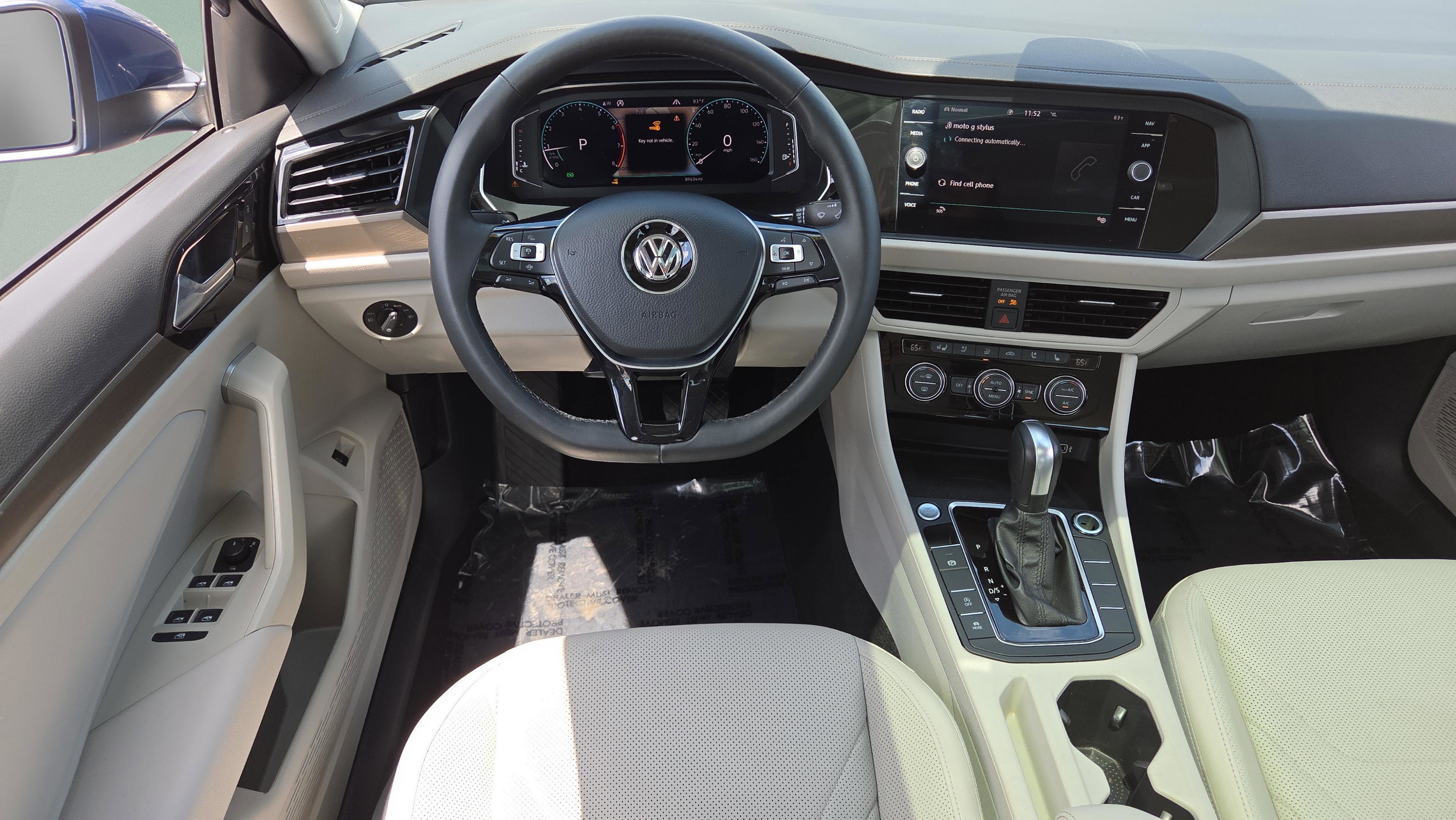 Used 2020 Volkswagen Jetta SEL Premium FWD image 12