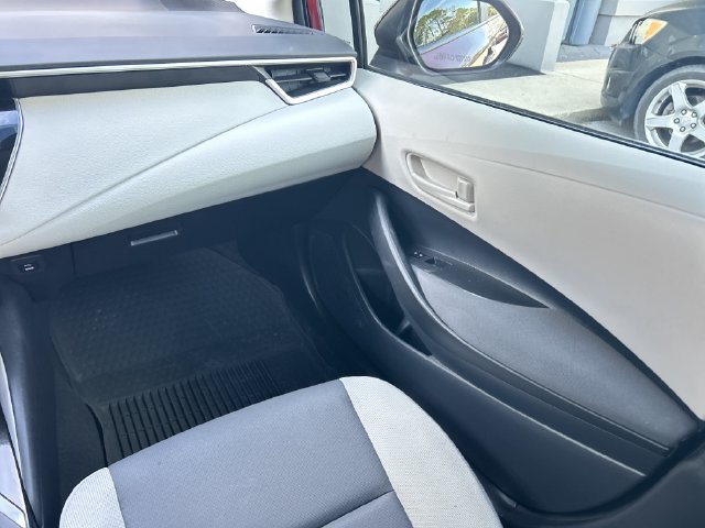 Used 2026 Toyota Corolla LE FWD image 16