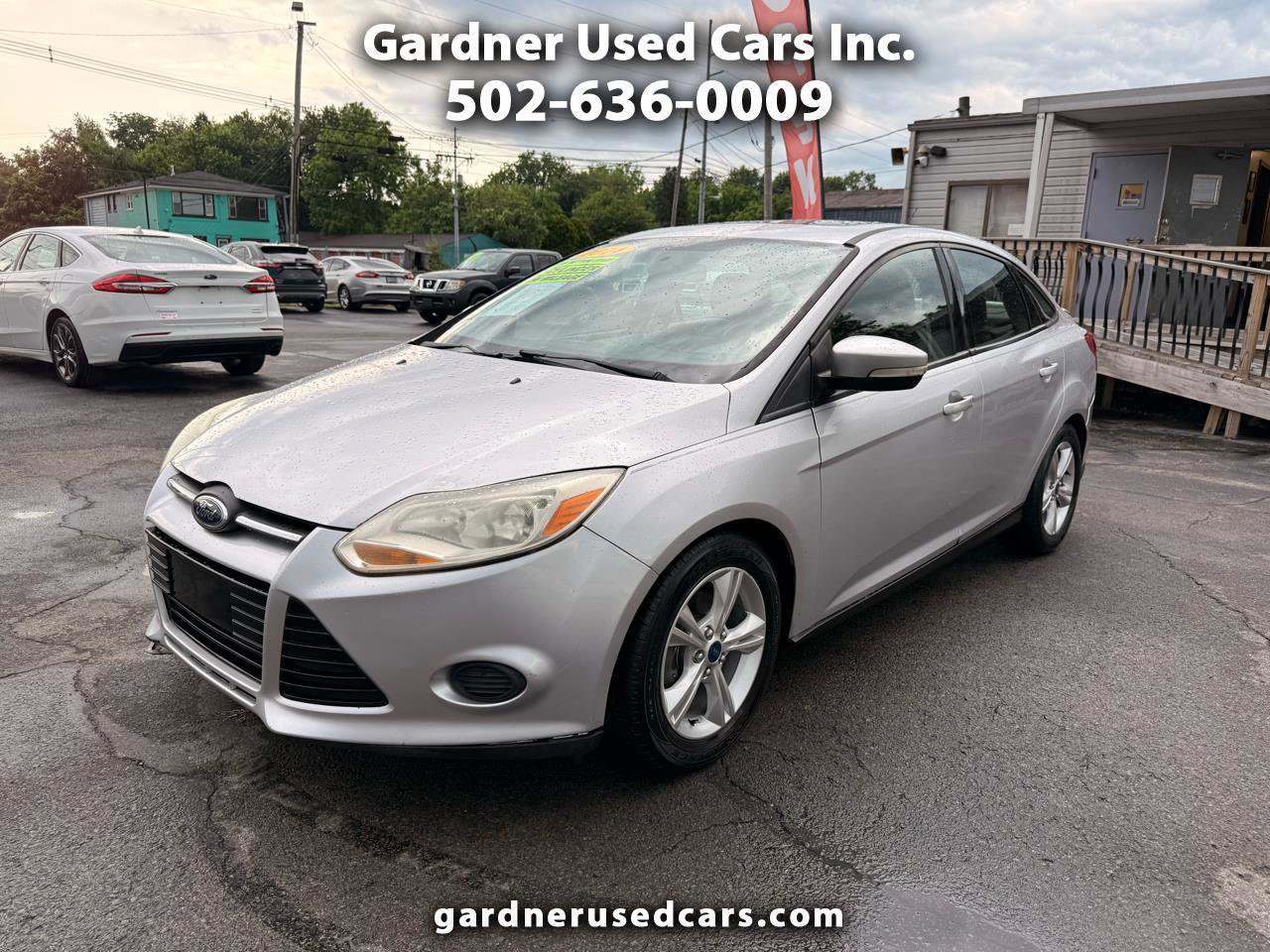 Used 2014 Ford Focus SE FWD image 1