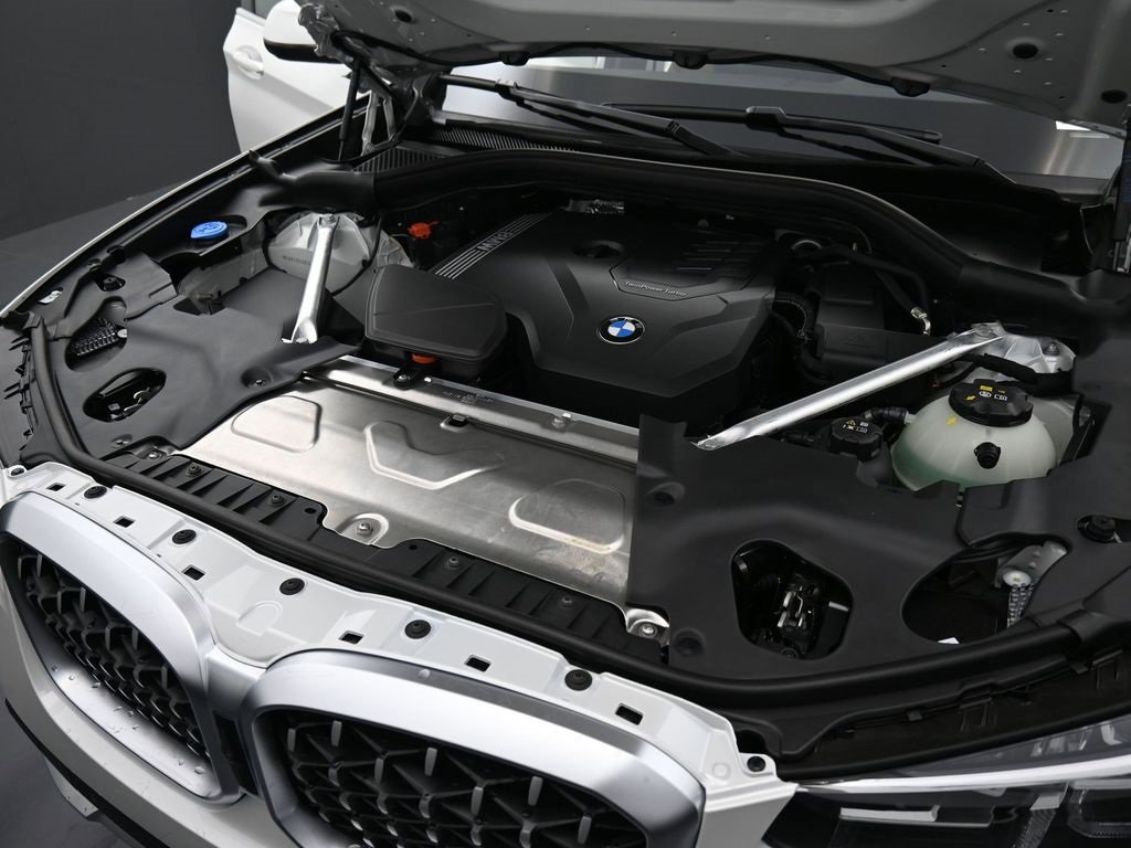 New 2025 BMW X4 xDrive30i w/ Premium Package image 21