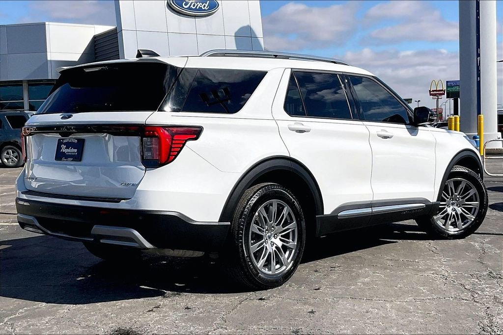 Used 2026 Ford Explorer Platinum image 11