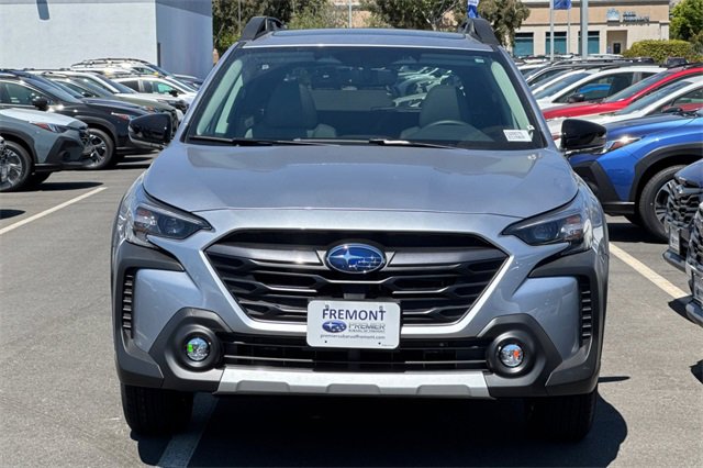 New 2025 Subaru Outback Limited image 6