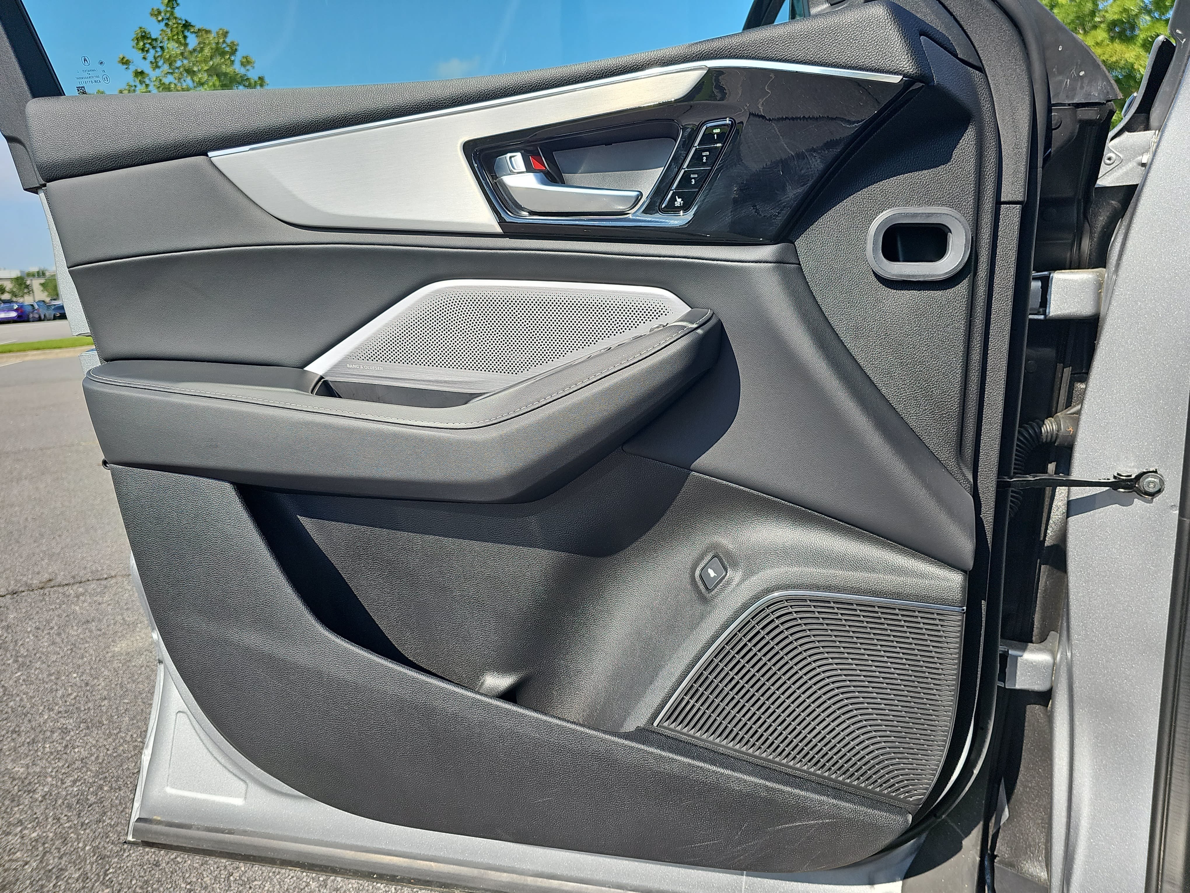 Certified 2026 Acura MDX w/ Technology Package FWD image 27