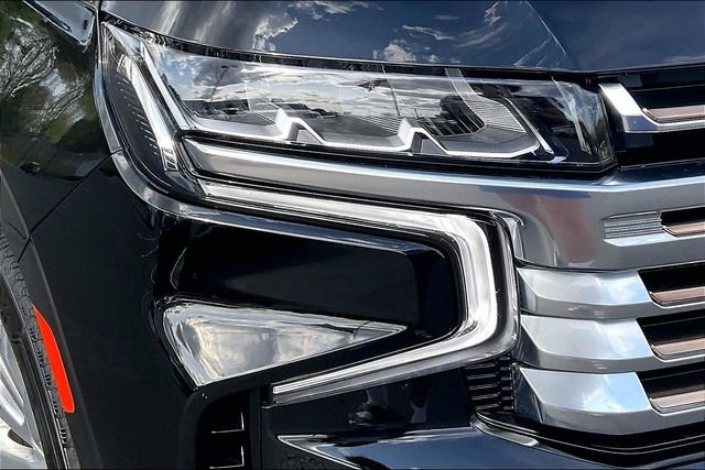 Used 2023 Chevrolet Tahoe High Country w/ Premium Package AWD/4WD image 29