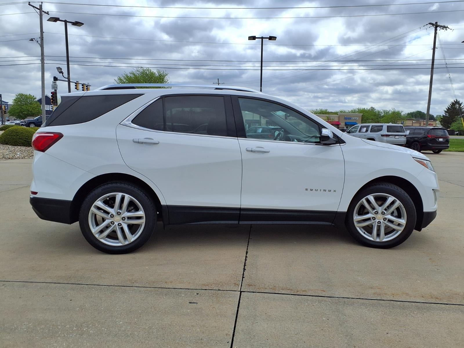 Used 2020 Chevrolet Equinox Premier image 36