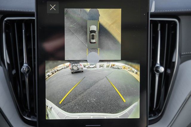 New 2026 Volvo XC60 B5 Ultra w/ Protection Package Premier image 40